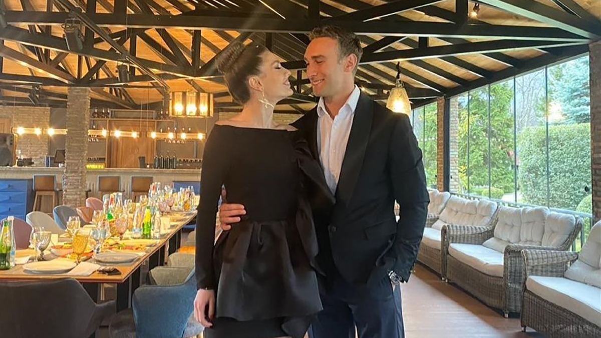 Іраклі Макацарія показав свою 19-річну кохану: що про неї відомо Іраклі Макацарія показав свою 19-річну кохану: що про неї відомо