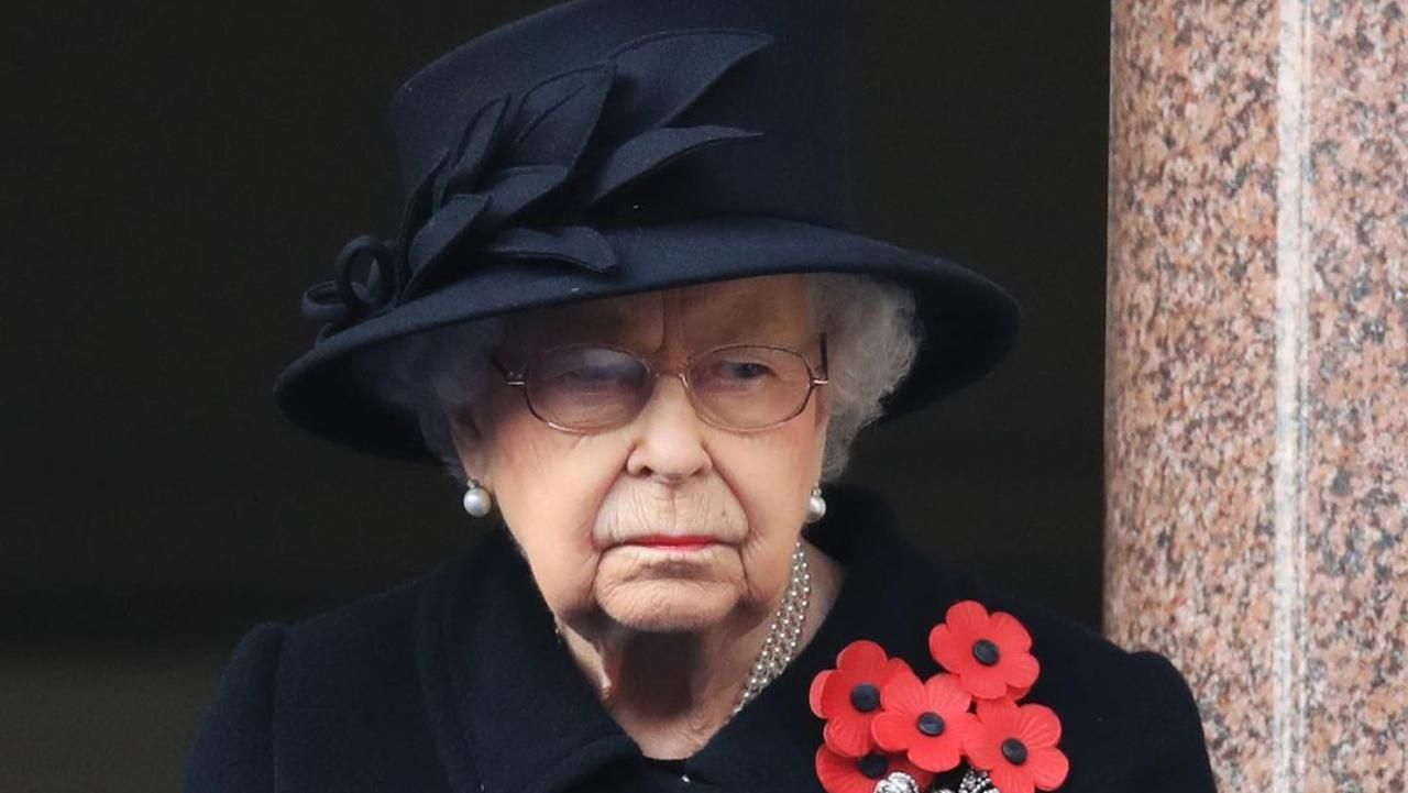 Елизавета II запретила военную форму на похоронах принца Филиппа