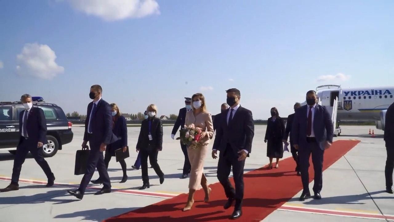 Олена Зеленська прибула у Францію: вишуканий образ першої леді Олена Зеленська прибула у Францію: вишуканий образ першої леді