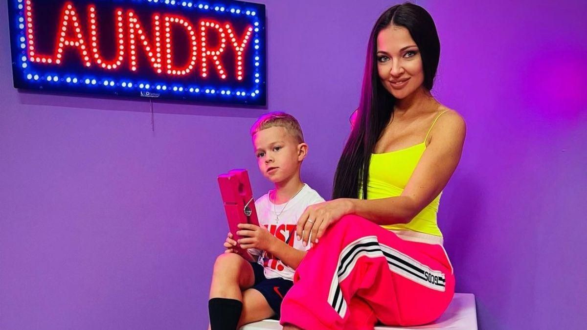 Жена Влада Ямы обнародовала яркие фото с сыном Жена Влада Ямы обнародовала яркие фото с сыном