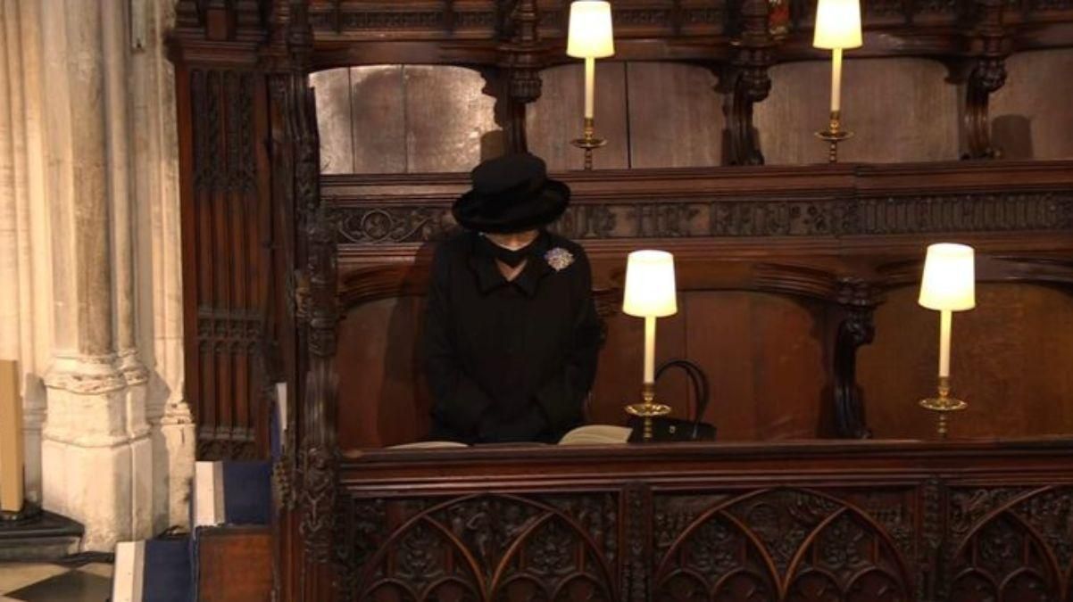 Королева Єлизавета II попрощалася з коханим принцом Філіпом Королева Єлизавета II попрощалася з коханим принцом Філіпом