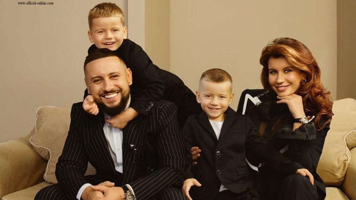 Монатік з дружиною та синами позував у зйомці для глянцю: фото Монатік з дружиною та синами позував у зйомці для глянцю: фото