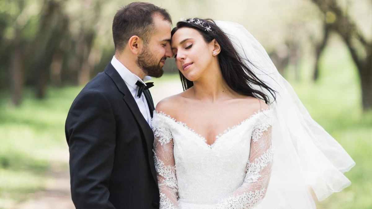 Джамала святкує четверту річницю весілля: історія кохання та фото Джамала святкує четверту річницю весілля: історія кохання та фото