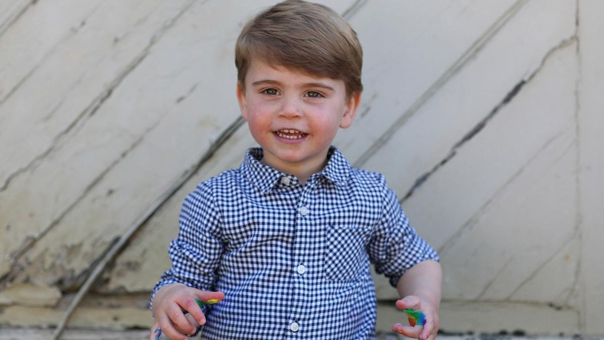 Принцу Луї – 3 роки: як зростав королівський нащадок у фотографіях 