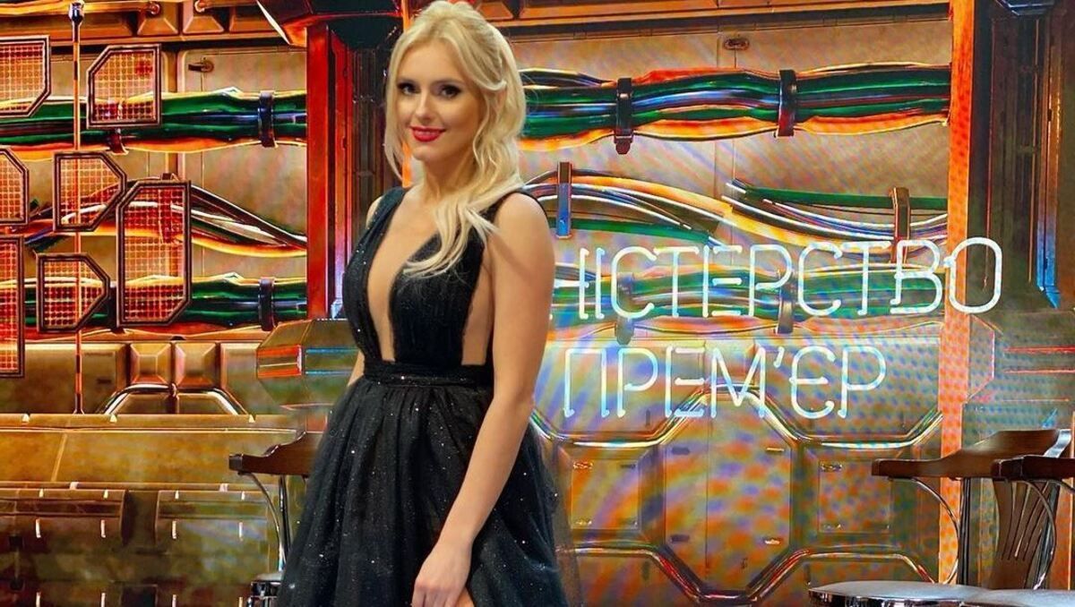 Ирина Федишин презентовала клип в роскошном платье с глубоким декольте