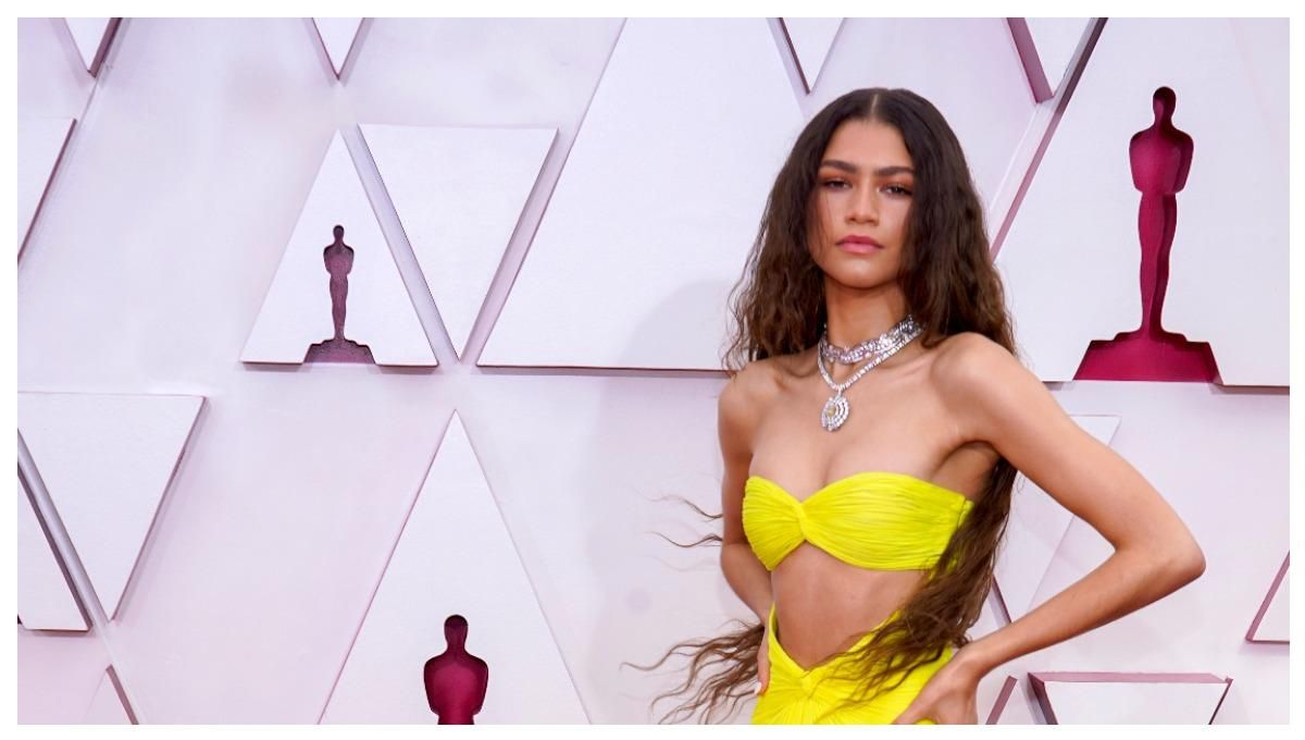 Зендея была единственной, кто носил маску на Оскаре-2021 Зендея была единственной, кто носил маску на Оскаре-2021