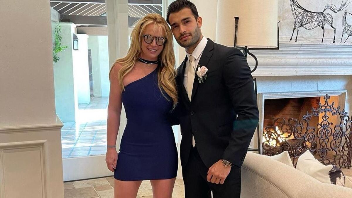 Брітні Спірс з бойфрендом відвідали весілля друзів: яскраві фото Брітні Спірс з бойфрендом відвідали весілля друзів: яскраві фото