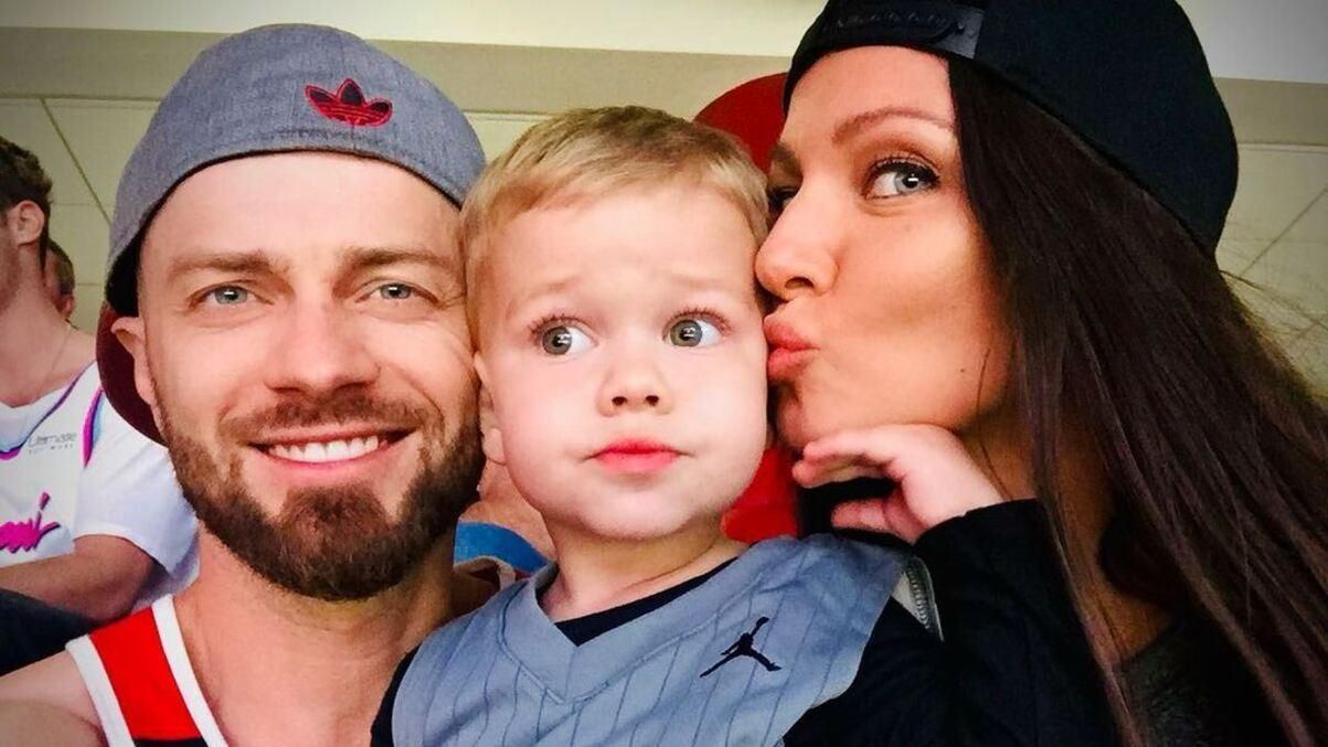 Влад Яма замилував зворушливим фото з сином: архівний сімейний кадр Влад Яма замилував зворушливим фото з сином: архівний сімейний кадр