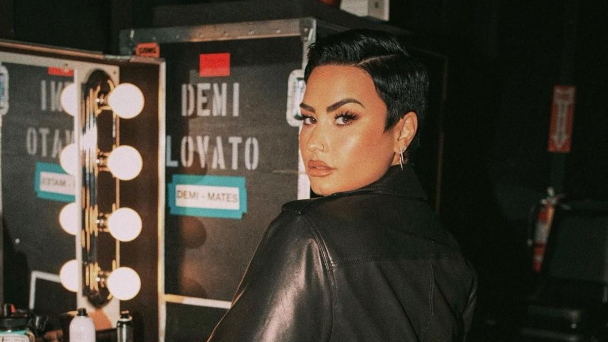 Демі Ловато вакцинувалася від коронавірусу Демі Ловато вакцинувалася від коронавірусу