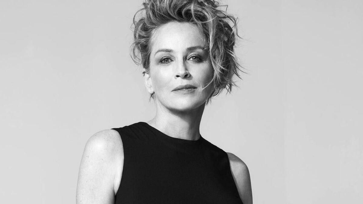 Покинула тело: Шэрон Стоун рассказала о пережитой клинической смерти Покинула тело: Шэрон Стоун рассказала о пережитой клинической смерти