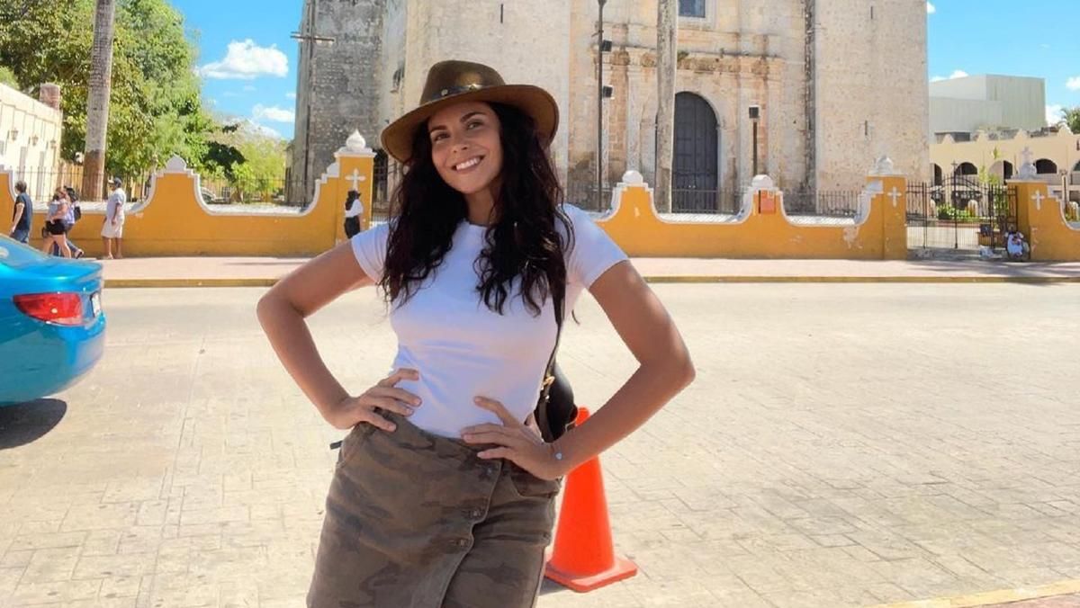 Настя Каменских поразила образом в мини-юбке: фото из Мексики Настя Каменских поразила образом в мини-юбке: фото из Мексики