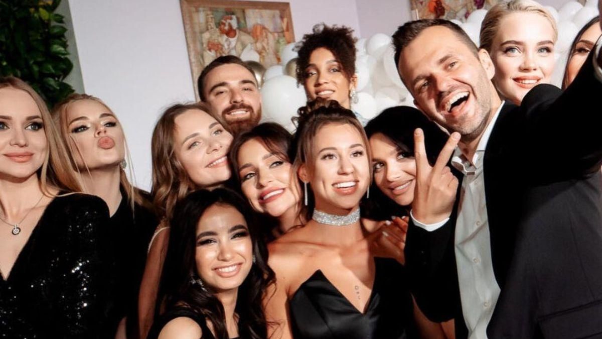 Ексучасниця Холостяка відсвяткувала день народження Ексучасниця Холостяка відсвяткувала день народження