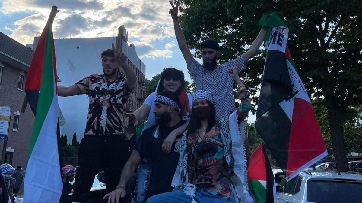 Белла Хадид приняла участие в митинге в поддержку Палестины