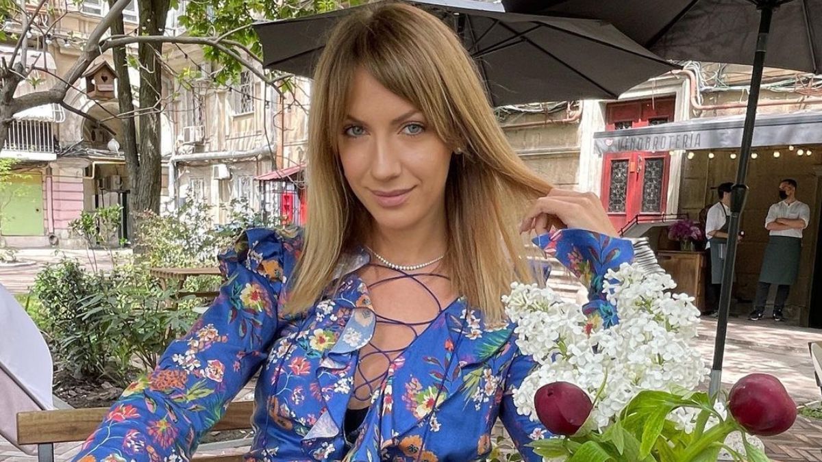 Леся Нікітюк зачарувала весняним образом у квітковій сукні: фото