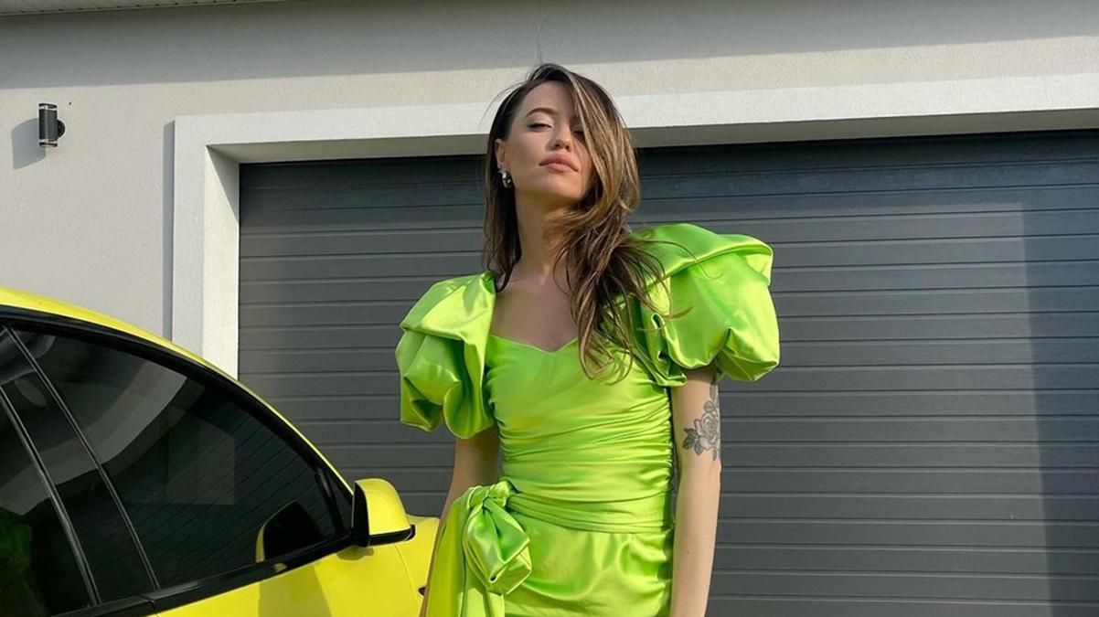 Надя Дорофеева появилась в мини-платье за 49 тысяч гривен: фото образа Надя Дорофеева появилась в мини-платье за 49 тысяч гривен: фото образа