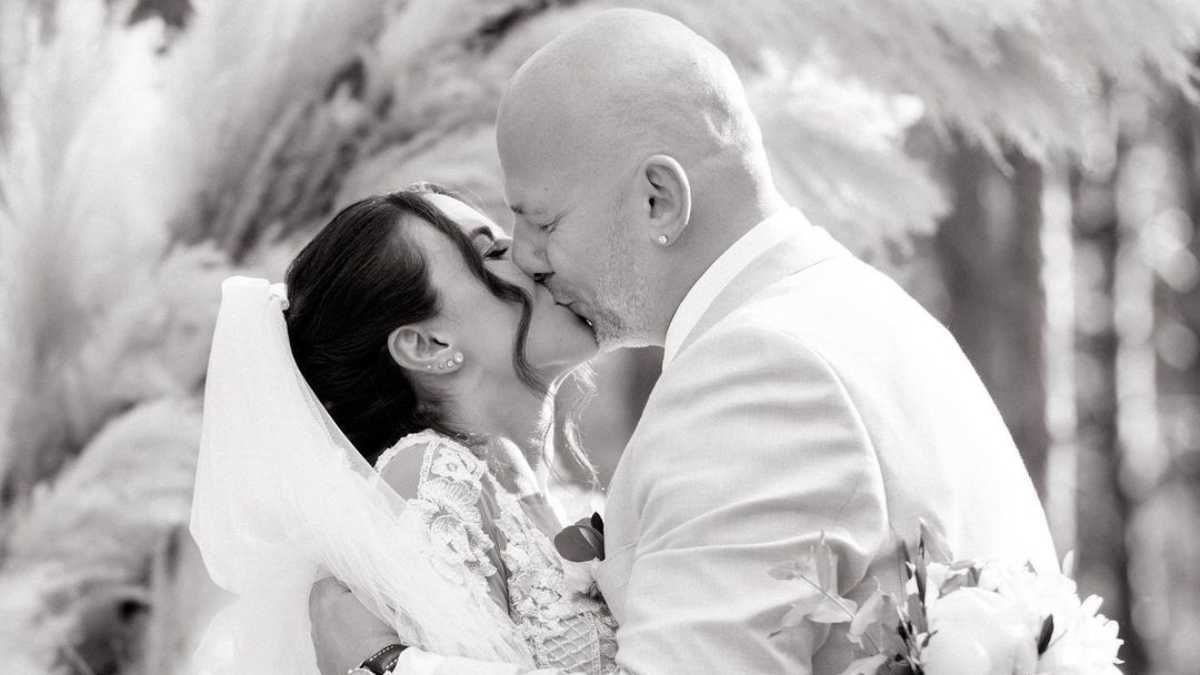 Настя Каменських показала нові фото з весілля з Потапом Настя Каменських показала нові фото з весілля з Потапом