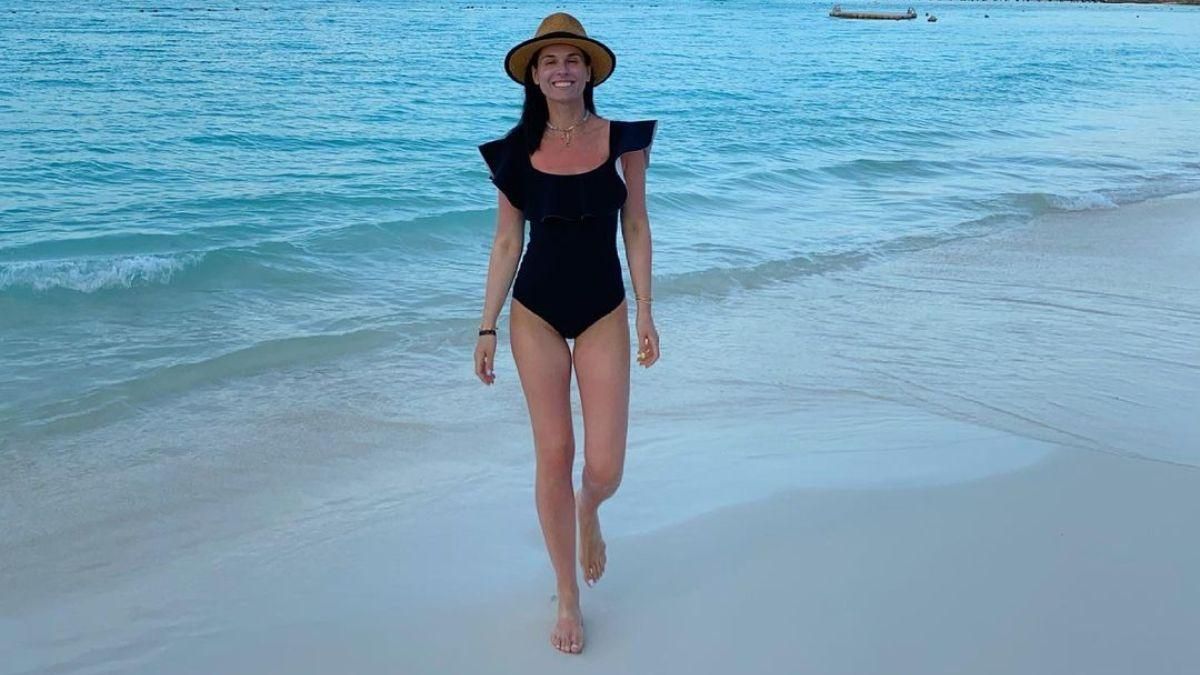 Маша Єфросиніна похизувалася фігурою на пляжі в Мексиці: фото в бікіні