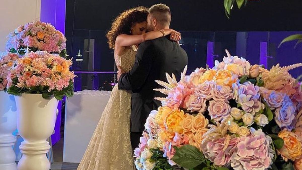 Холостяк и Анна Богдан впервые после финала появились на публике Холостяк и Анна Богдан впервые после финала появились на публике