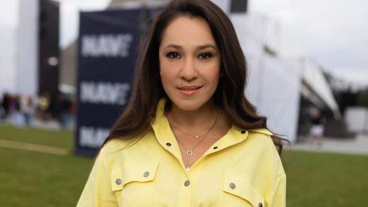 Наталка Карпа вышла в свет в стильном образе: яркий фото Наталка Карпа вышла в свет в стильном образе: яркий фото