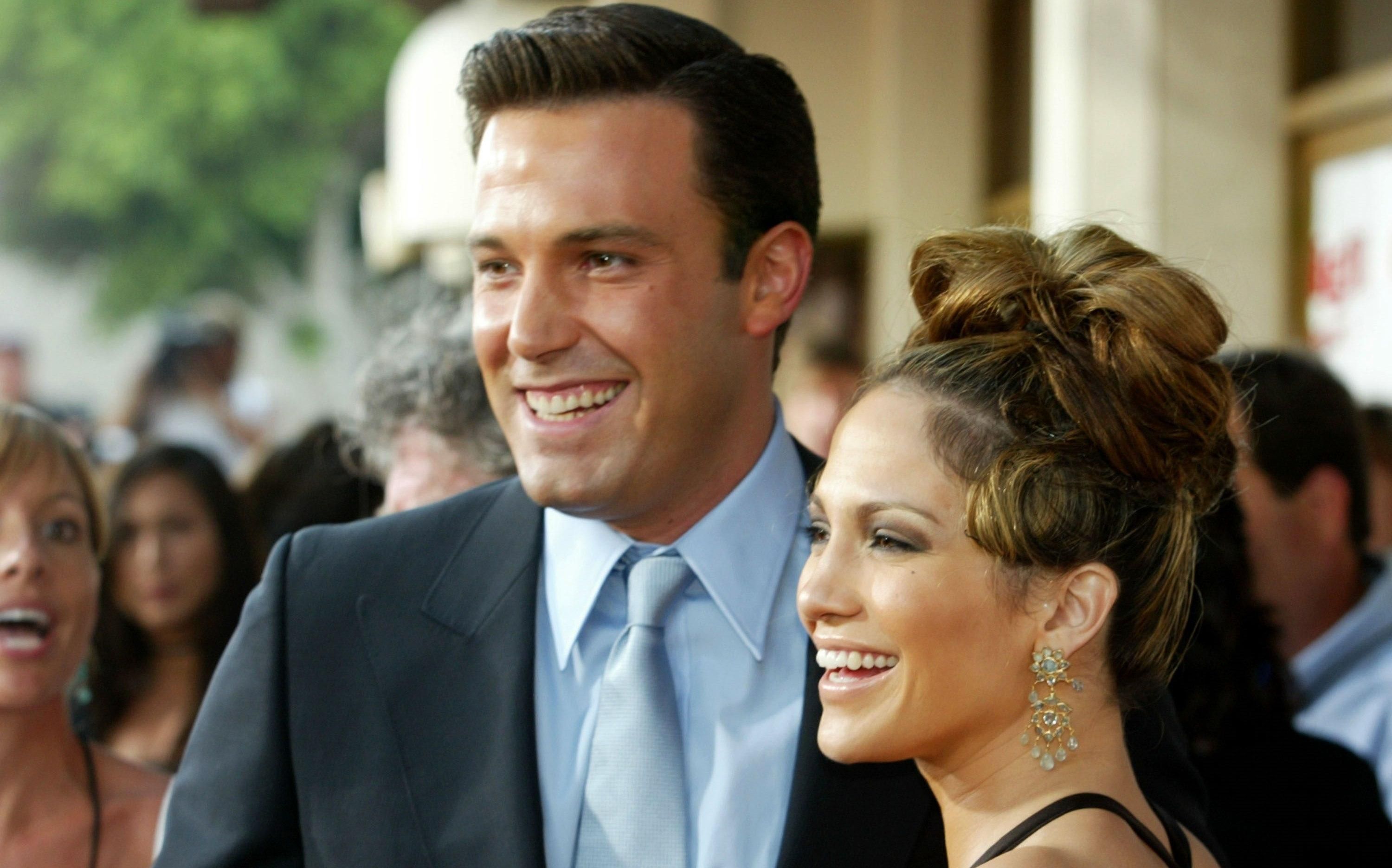 Отец Бена Аффлека прокомментировал роман сына с Дженнифер Лопес Отец Бена Аффлека прокомментировал роман сына с Дженнифер Лопес