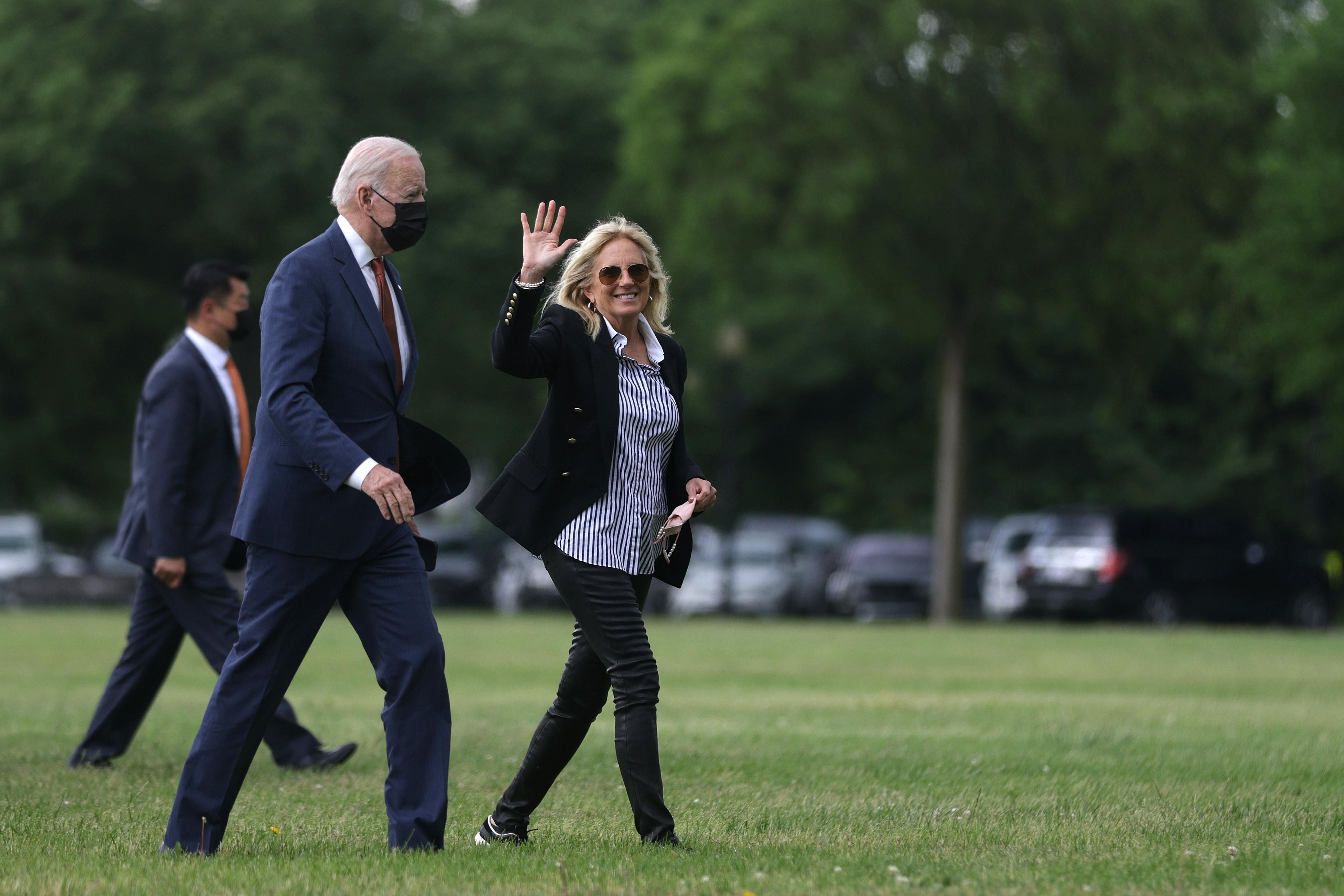 Джилл Байден вразила стильним повсякденним образом: ефектне фото Джилл Байден вразила стильним повсякденним образом: ефектне фото