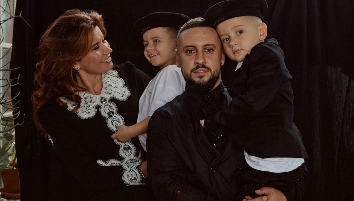 Жена Монатика очаровала миловидными фото с детьми и мужем Жена Монатика очаровала миловидными фото с детьми и мужем