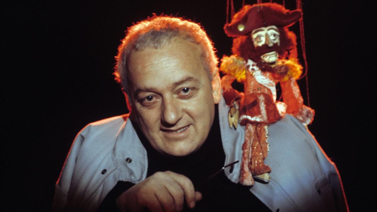 Умер режиссер Резо Габриадзе: биография, фильмография Умер режиссер Резо Габриадзе: биография, фильмография