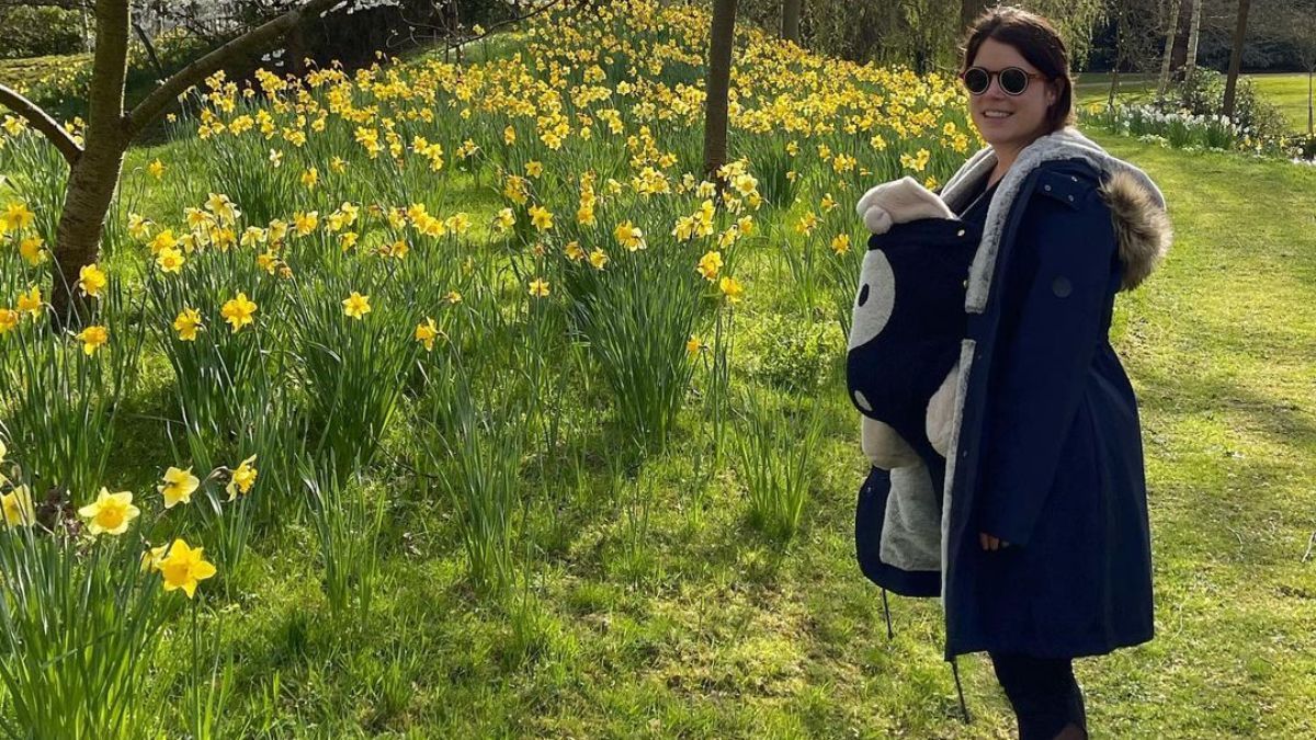 Принцеса Євгенія показала рідкісне фото з сином Принцеса Євгенія показала рідкісне фото з сином