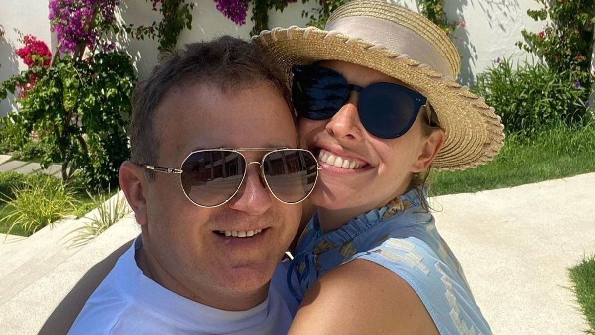 Юрий Горбунов захватил новым фото с Катей Осадчей: кадр из Турции Юрий Горбунов захватил новым фото с Катей Осадчей: кадр из Турции