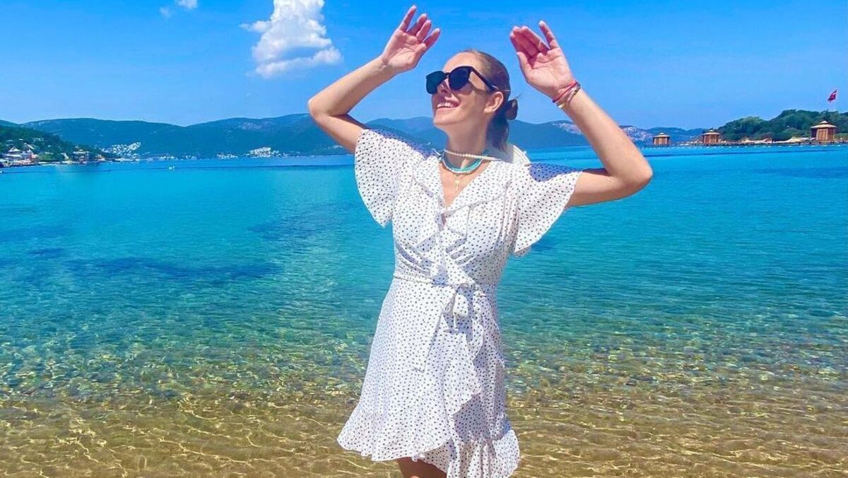 Катя Осадча захопила образом у сукні з колекції з Андре Таном: фото Катя Осадча захопила образом у сукні з колекції з Андре Таном: фото