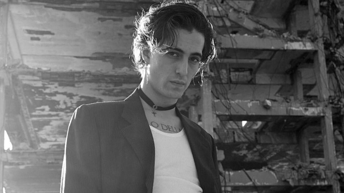 Соліст Måneskin офіційно підтвердив роман з італійською моделлю Соліст Måneskin офіційно підтвердив роман з італійською моделлю