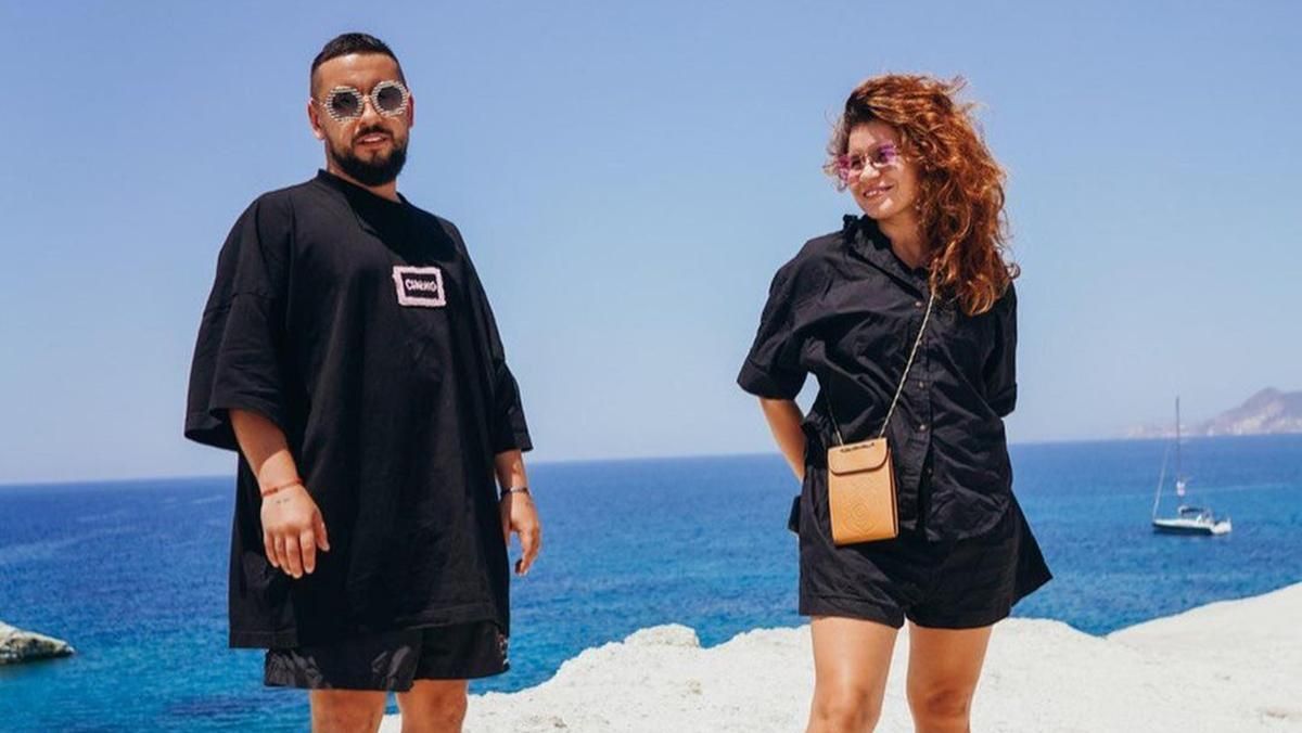 Монатік з дружиною відпочиває у Греції: нові романтичні фото Монатік з дружиною відпочиває у Греції: нові романтичні фото