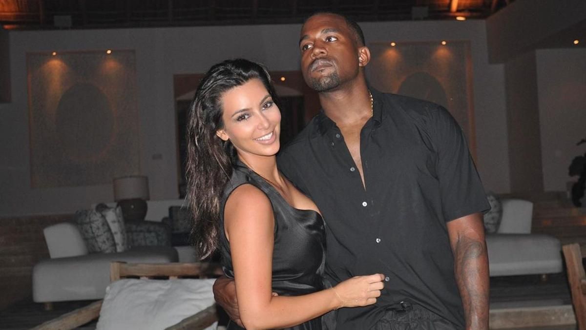 Ким Кардашян знала о романе Канье Уэста с Ириной Шейк: ее реакция Ким Кардашян знала о романе Канье Уэста с Ириной Шейк: ее реакция