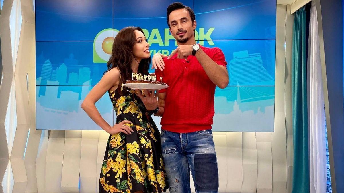 Екатерина Кухар оригинально поздравила мужа с днем рождения Екатерина Кухар оригинально поздравила мужа с днем рождения