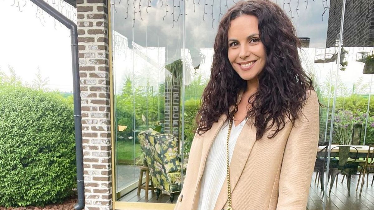 Настя Каменських показала домашній образ без макіяжу та зачіски Настя Каменських показала домашній образ без макіяжу та зачіски