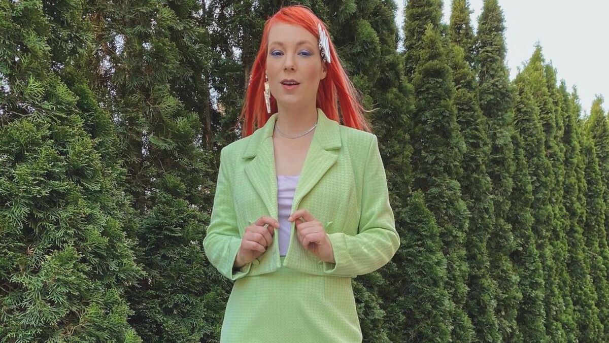 В костюме и с макияжем Светлана Тарабарова поразила стильным образом В костюме и с макияжем Светлана Тарабарова поразила стильным образом