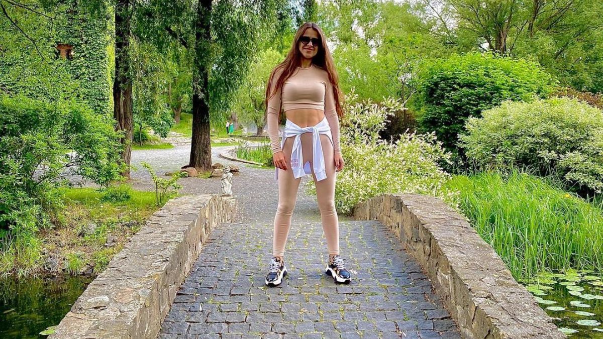 SLAVIA показала спортивний образ під час подорожі Україною: фото SLAVIA показала спортивний образ під час подорожі Україною: фото