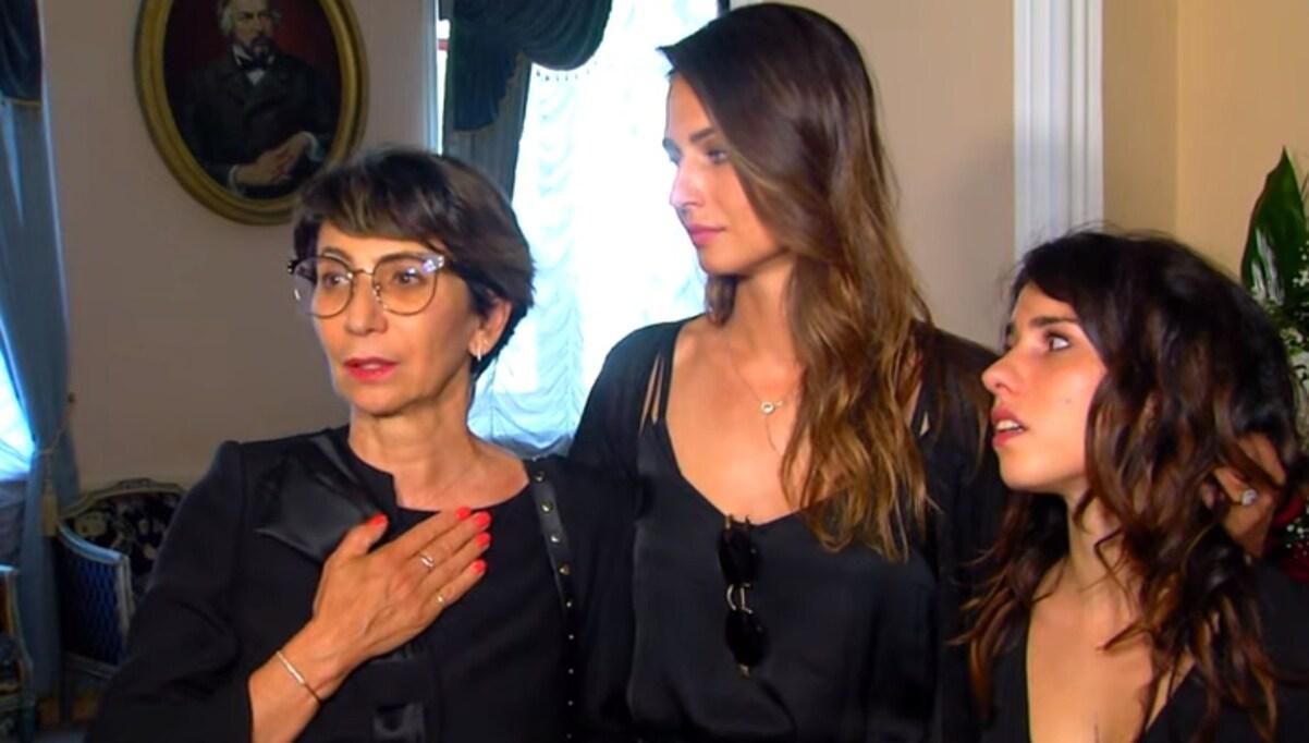 Донька Чапкіса розповіла, як станцювала останній вальс з батьком Донька Чапкіса розповіла, як станцювала останній вальс з батьком