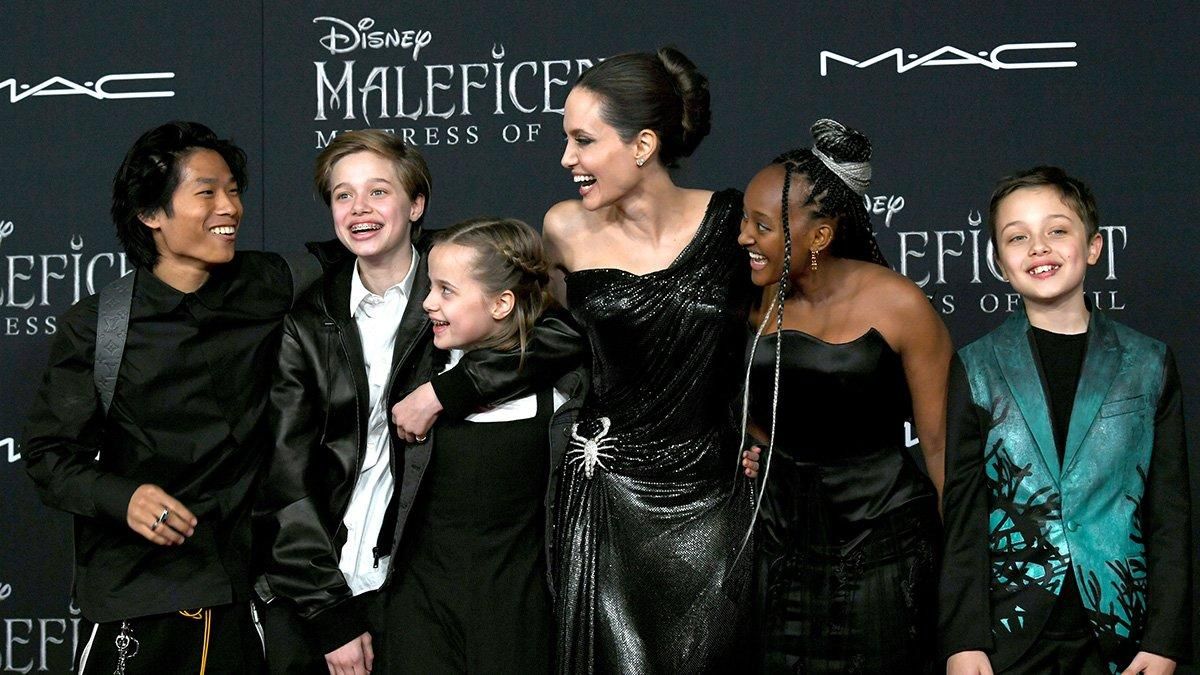Анджеліна Джолі познайомила дітей з колишнім чоловіком