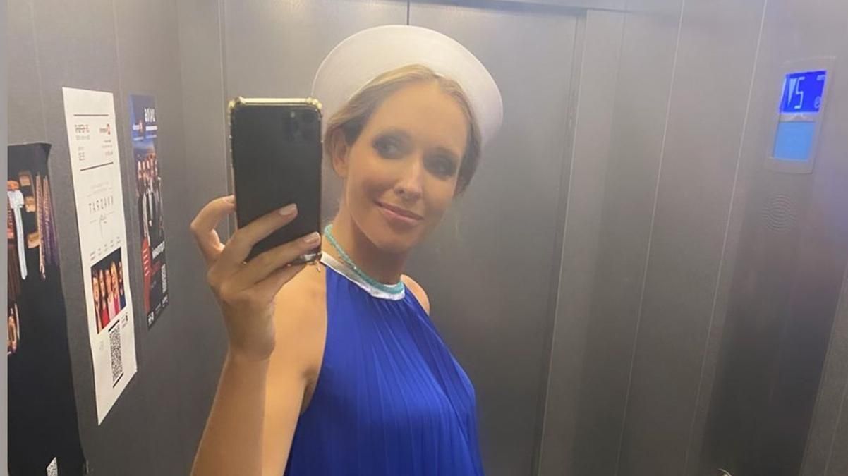 Беременная Катя Осадчая посетила концерт Дантеса: фото в синем костюме