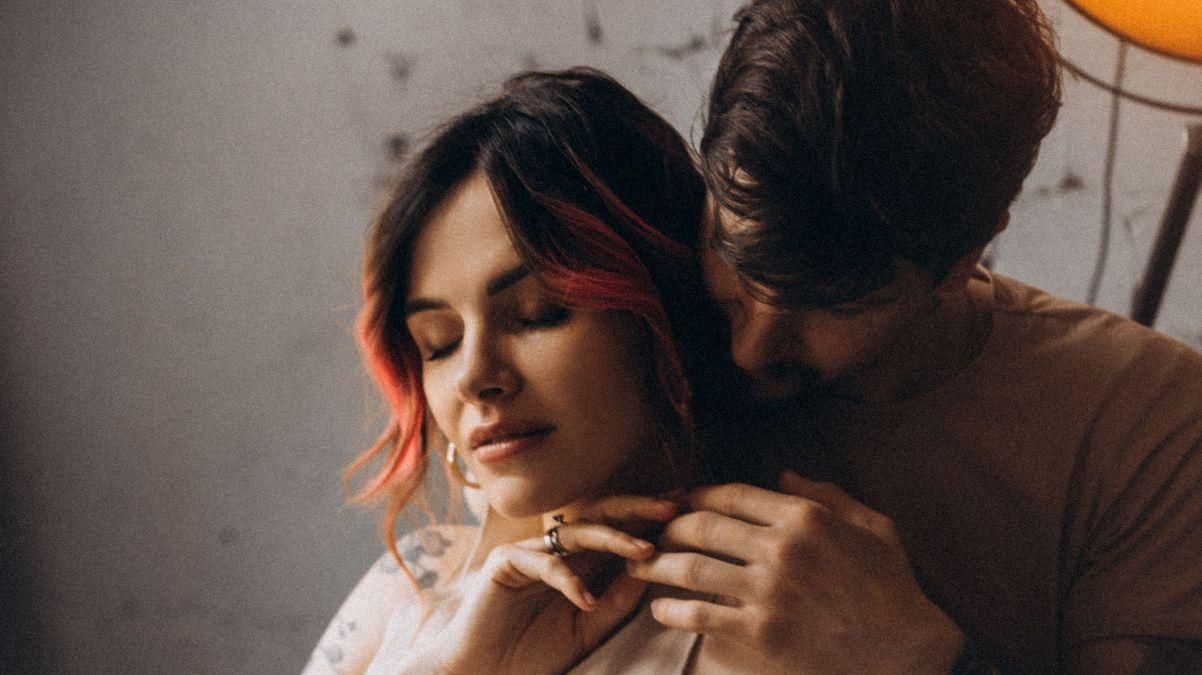 Вагітна MamaRika презентувала кліп на пісню Kava: відео Вагітна MamaRika презентувала кліп на пісню Kava: відео