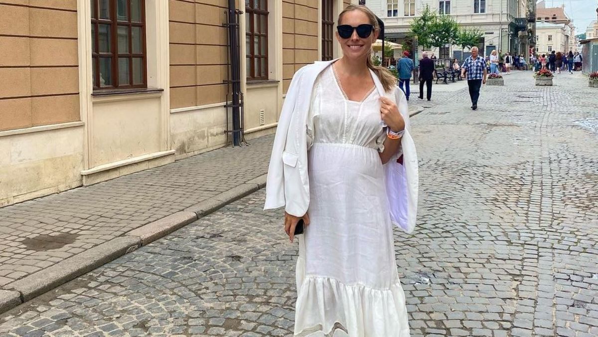 Катя Осадча прогулялась Львовом у стильному образі: яскраві фото Катя Осадча прогулялась Львовом у стильному образі: яскраві фото