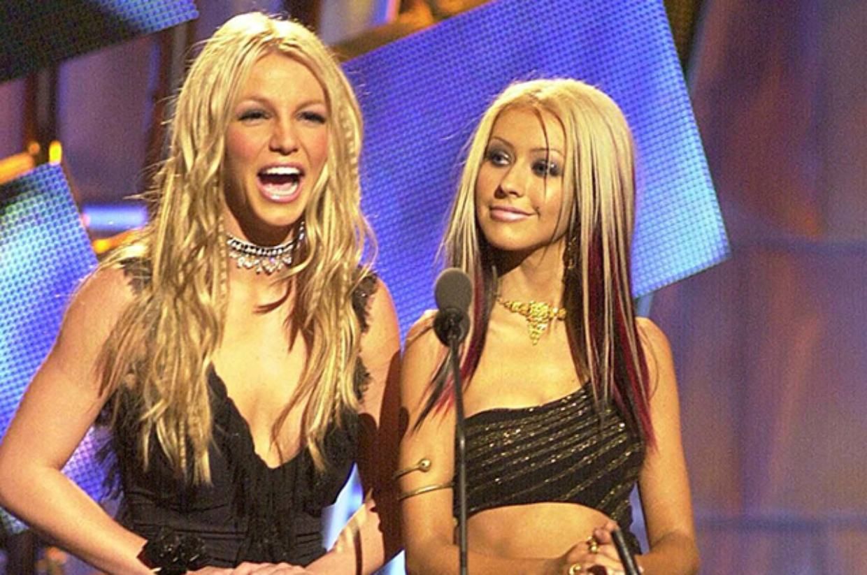 Крістіна Агілера підтримала Брітні Спірс у справі опікунства її батька Крістіна Агілера підтримала Брітні Спірс у справі опікунства її батька