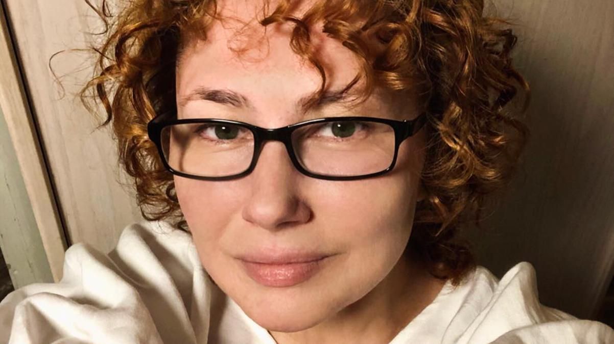 Елена Мозговая резко ответила на заявления Пономарева о ее изменах Елена Мозговая резко ответила на заявления Пономарева о ее изменах