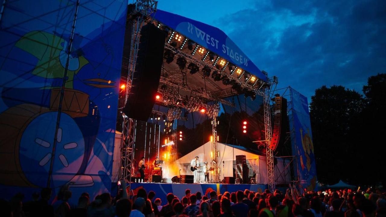 Atlas Weekend 6 июля 2021: расписание второго дня фестиваля Atlas Weekend 6 июля 2021: расписание второго дня фестиваля