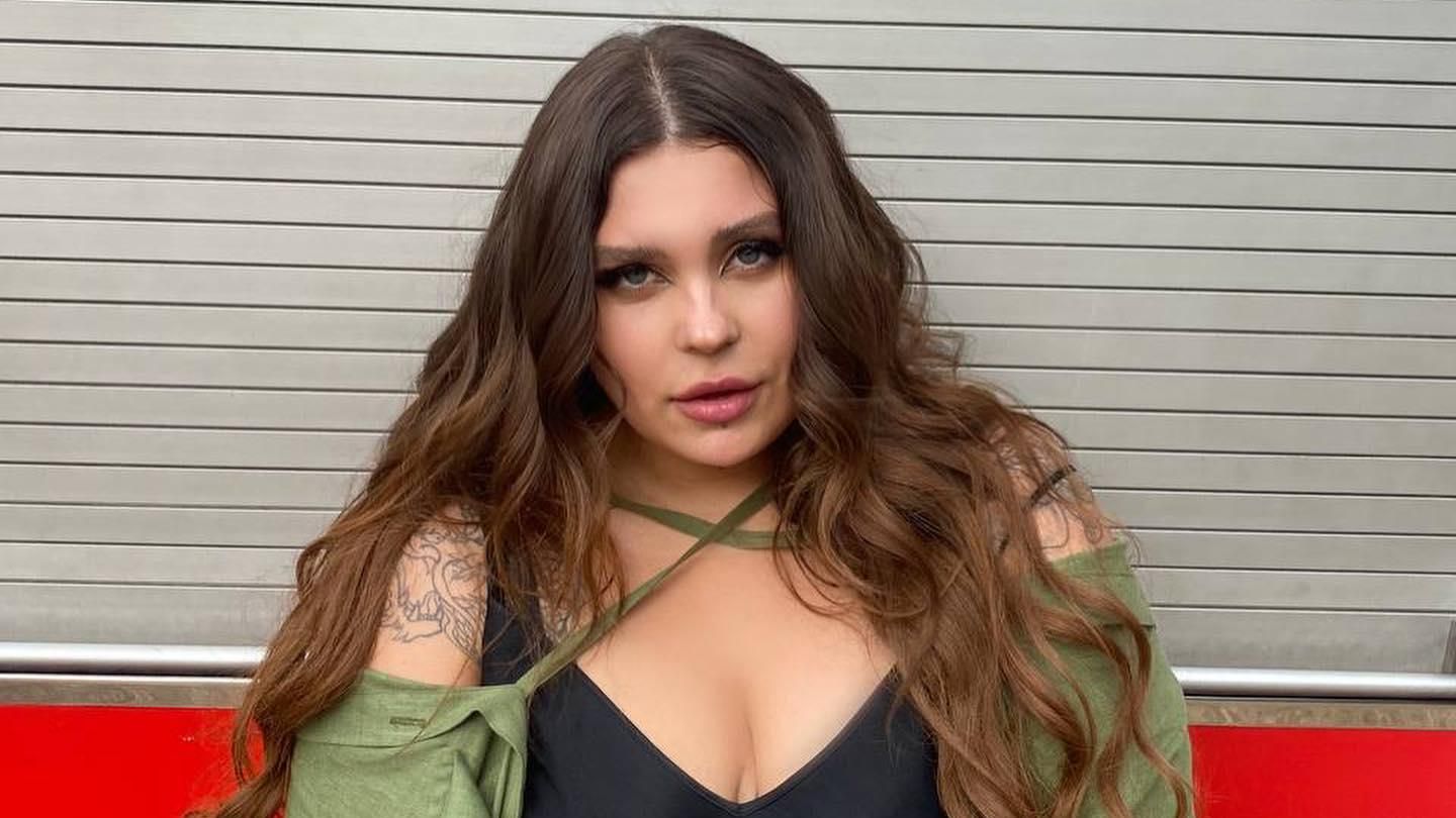 Олександра Зарицька з гурту KAZKA страждала від булінгу у мережі Олександра Зарицька з гурту KAZKA страждала від булінгу у мережі