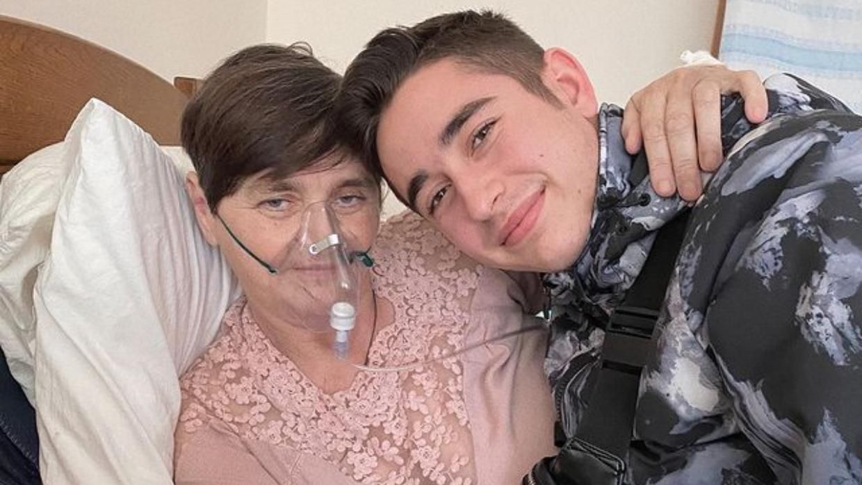 Наречена Романа Сасанчина розповіла, як почувається його мама Наречена Романа Сасанчина розповіла, як почувається його мама