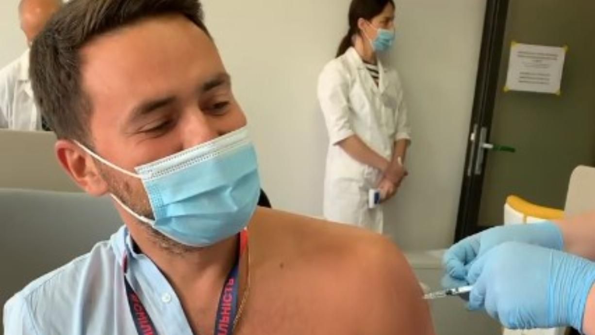 Тімур Мірошниченко вакцинувався від коронавірусу Тімур Мірошниченко вакцинувався від коронавірусу
