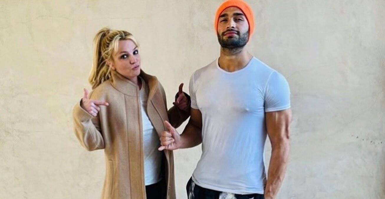 Брітні Спірс позувала на відпочинку з бойфрендом Брітні Спірс позувала на відпочинку з бойфрендом