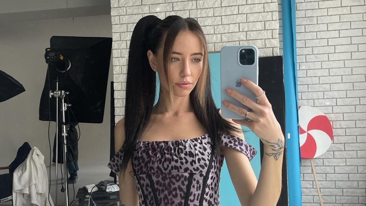 Надя Дорофеева показала фигуру в леопардовом костюме: фото Надя Дорофеева показала фигуру в леопардовом костюме: фото